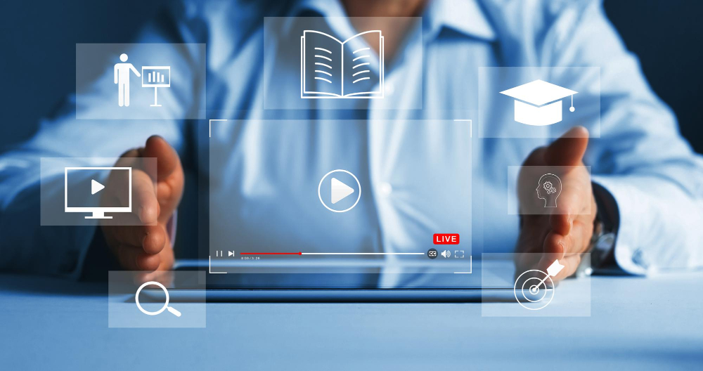 elearning-education-internet-lezioni-e-webinar-online-education-internet-technology1.jpg
